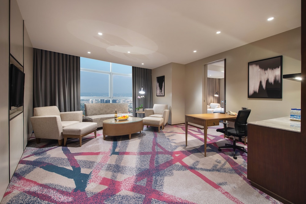 Crowne Plaza Galleria Manila 54/80
