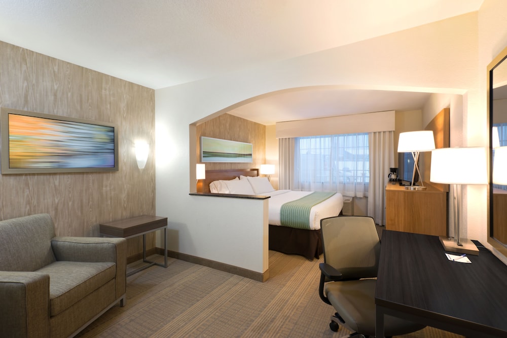 Holiday Inn Express And Suites Fraser Winter Park Area Formerly the Pinnacle Lodge 46/73