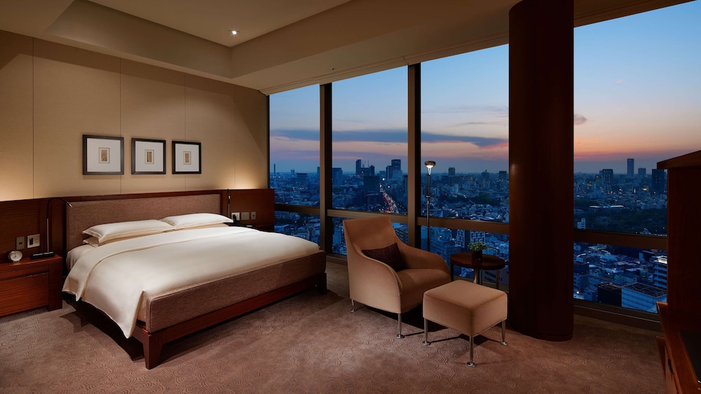Grand Hyatt Tokyo 11/68