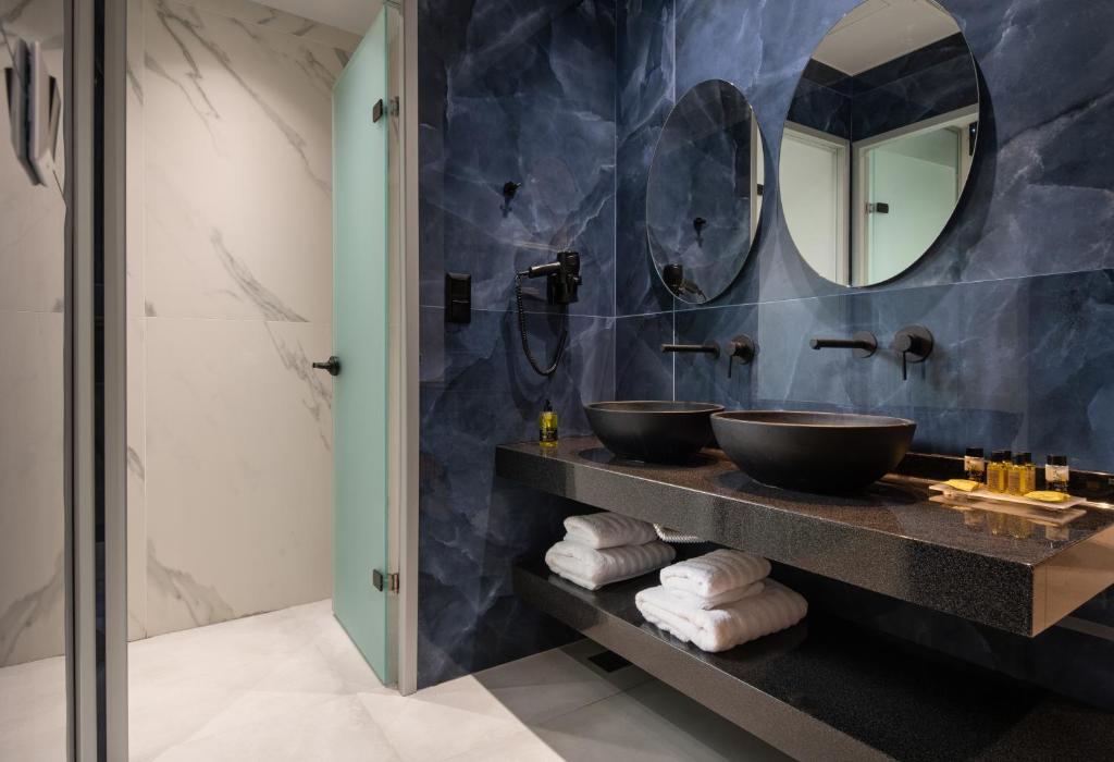 Lagomandra Beach Hotel and Suites 70/71