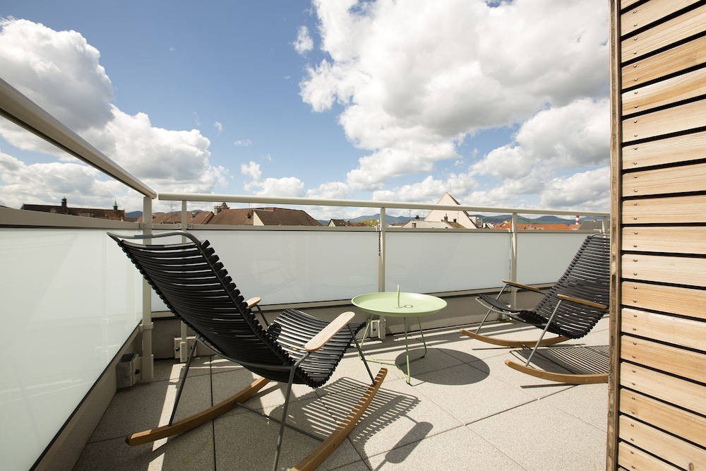 James Boutique Hotel 57/63
