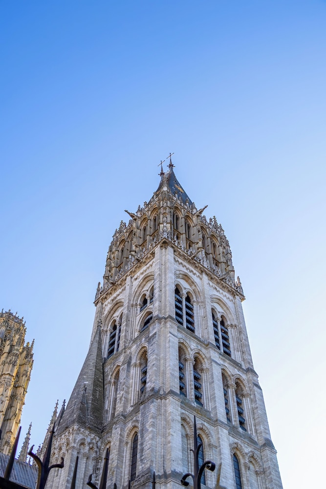 MERCURE ROUEN CENTRE CATHEDRALE 4/76