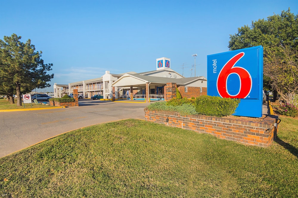 Motel6 Lawton, OK in LAWTON - OK