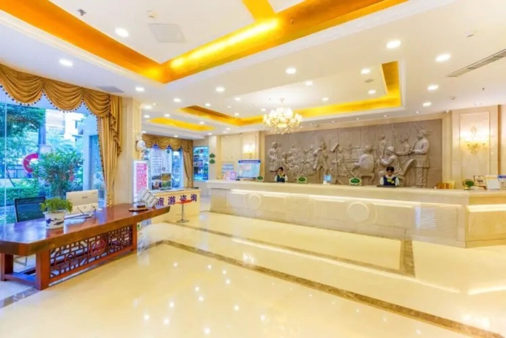 Vienna Hotel (Guilin Jichang Road Rongshan) 7/40