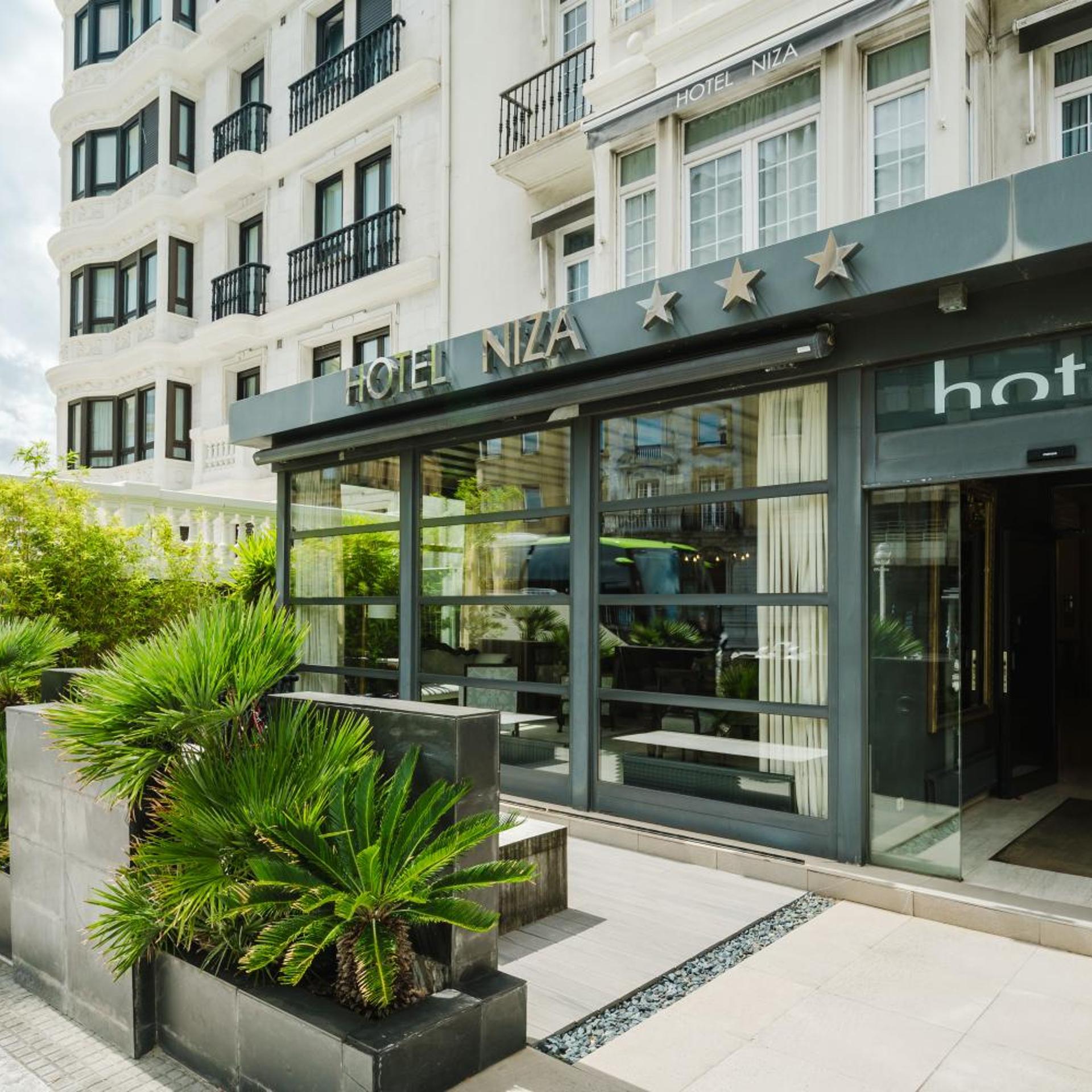Hotel Niza 6/75