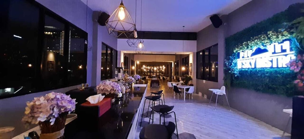 D'Bamboo Suites 44/58