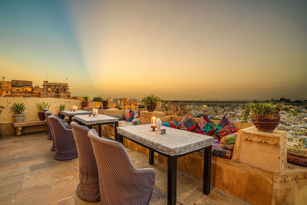Garh Jaisal Haveli Hotel 29/37