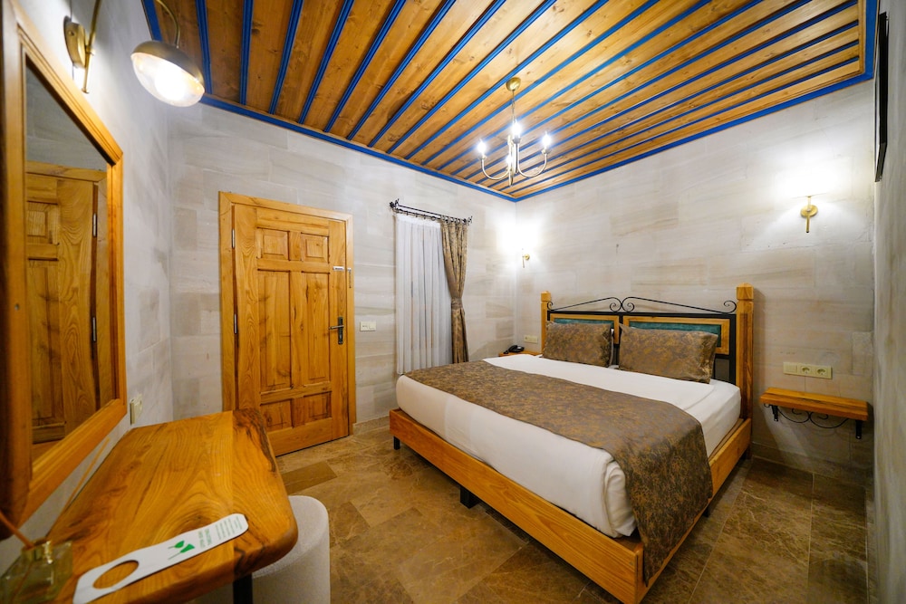 Cave Hotel Saksagan 14/48