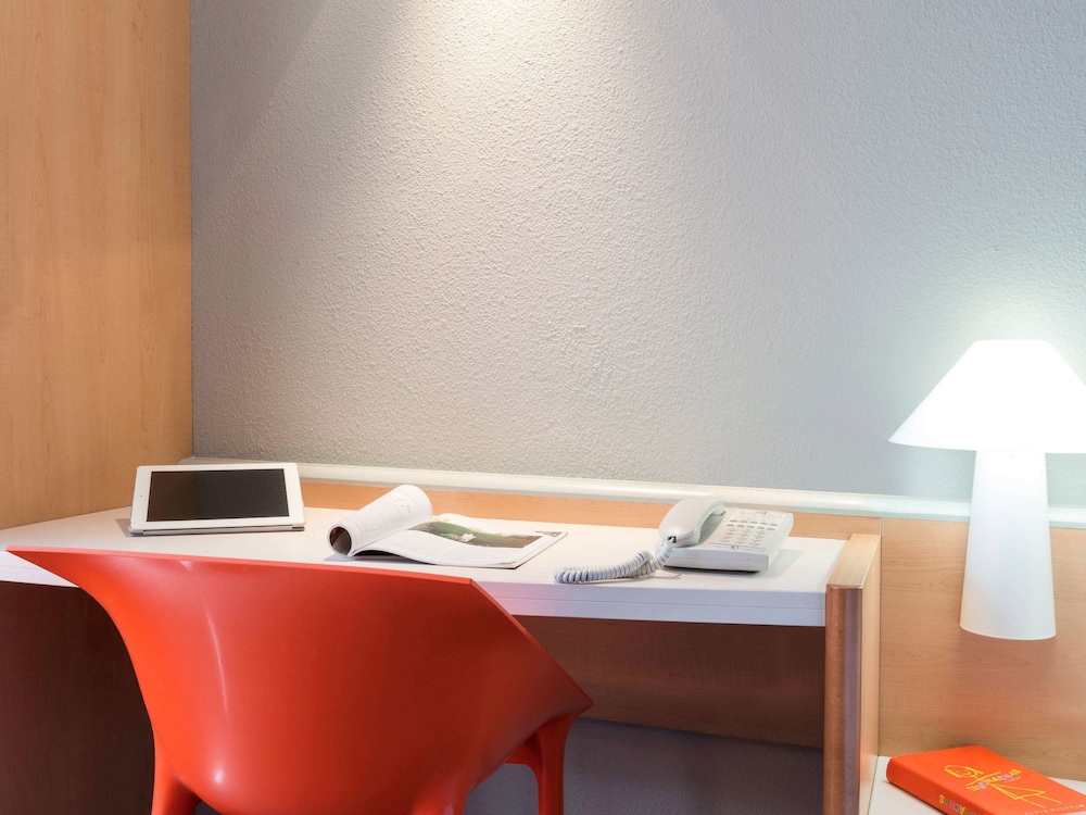 Ibis La Rochelle Centre Historique Hotel 43/56