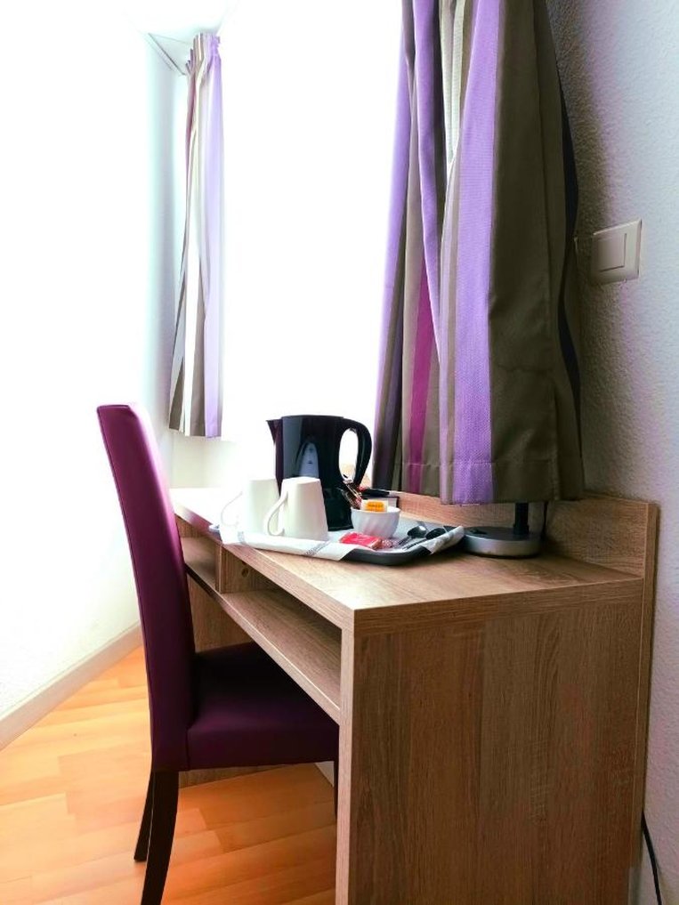Hotel Jeanne D'arc 44/50