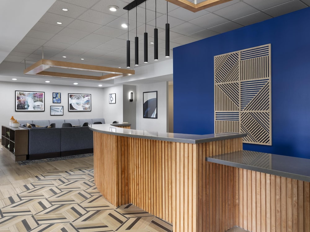 Hyatt Place Atlanta/Alpharetta/North Point Mall 11/59