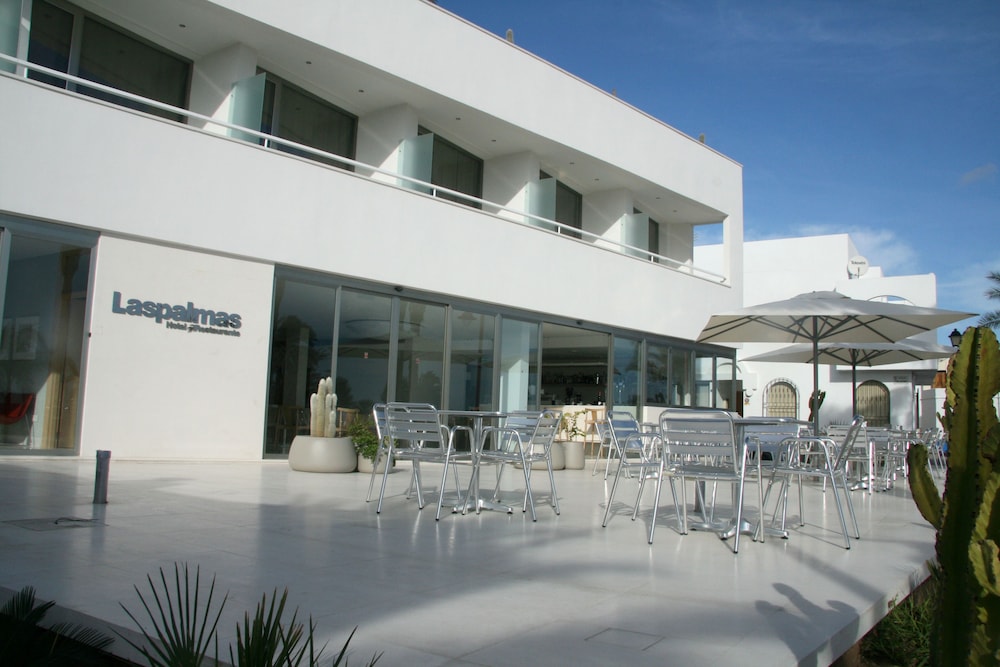 Hotel Las Palmas 3/32