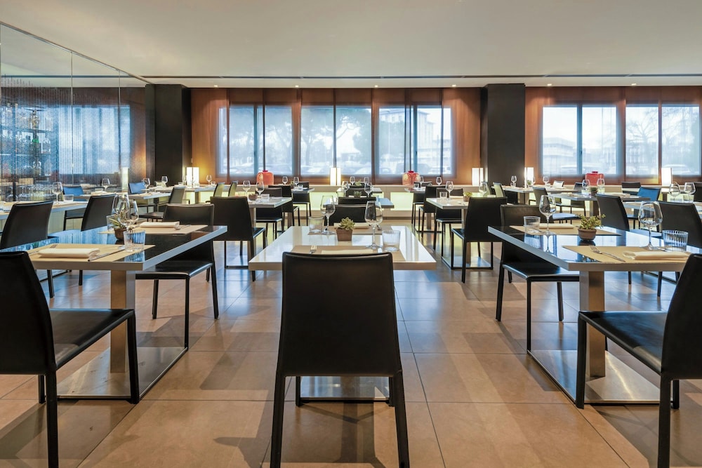 Ac Hotel Padova By Marriott 34/50