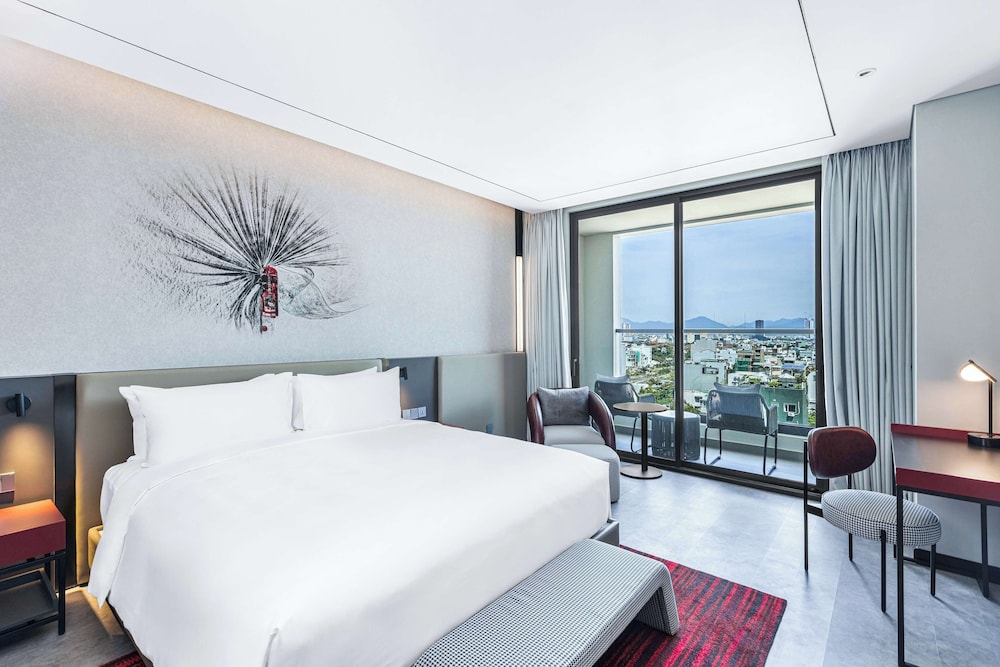 Radisson RED Danang 12/50