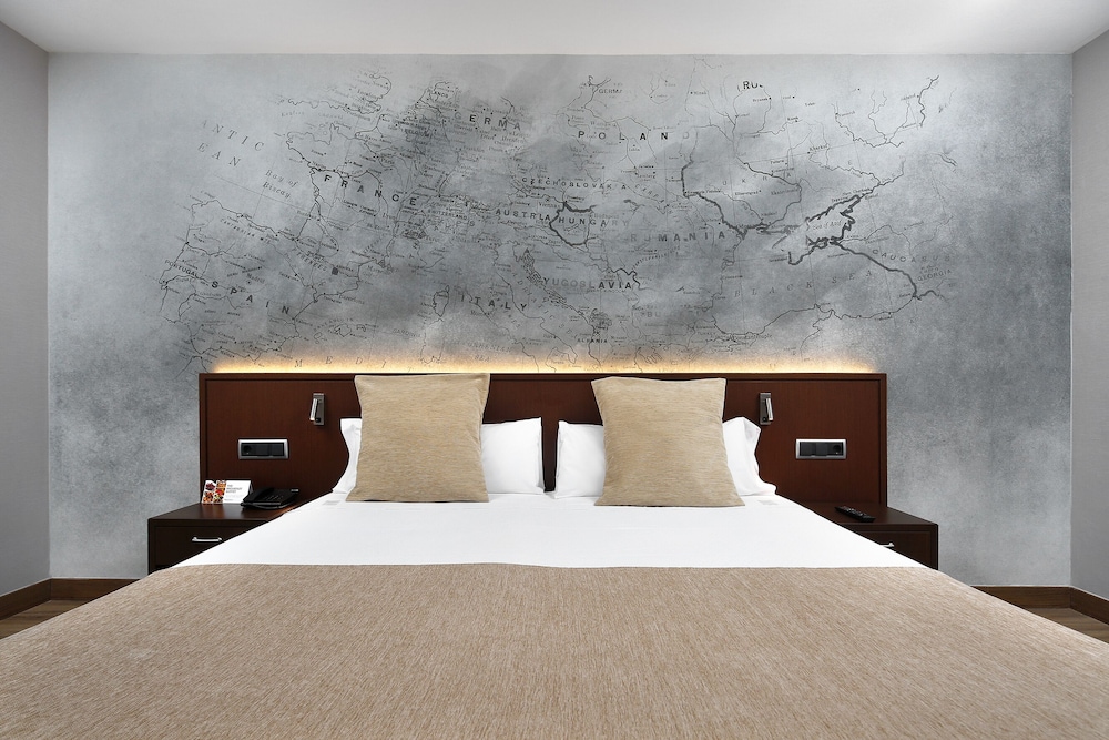 Hcc Taber Hotel 13/57
