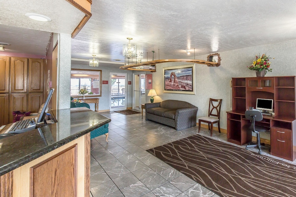 Quality Inn & Suites Fillmore I-15 5/40