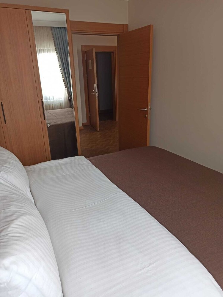 Ak Life Hotel & Suit 17/39
