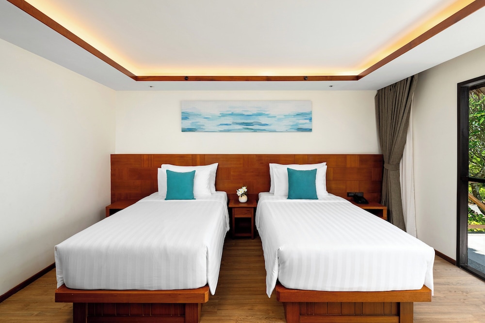 DELUXE, BUNGALOW, TWIN BEDS, SEA VIEW