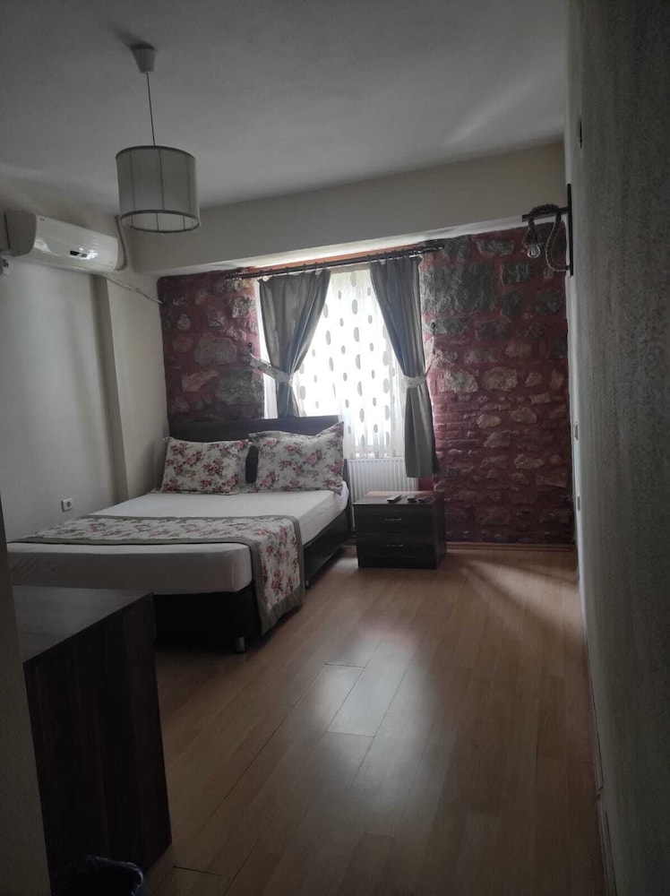 Odunluk Tas Konak Hotel 8/18
