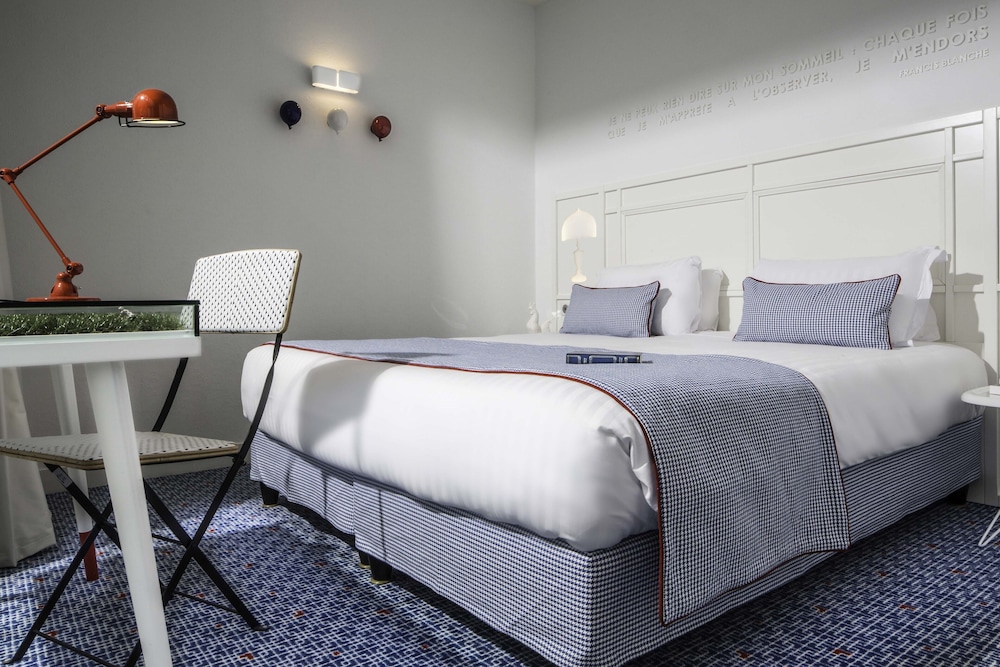 Hotel 34B Astotel (ex-Bergere Opera) 16/74