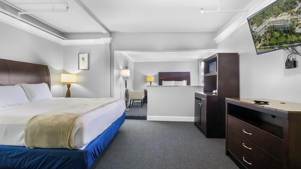 CLASSIC, 2 QUEEN BEDS