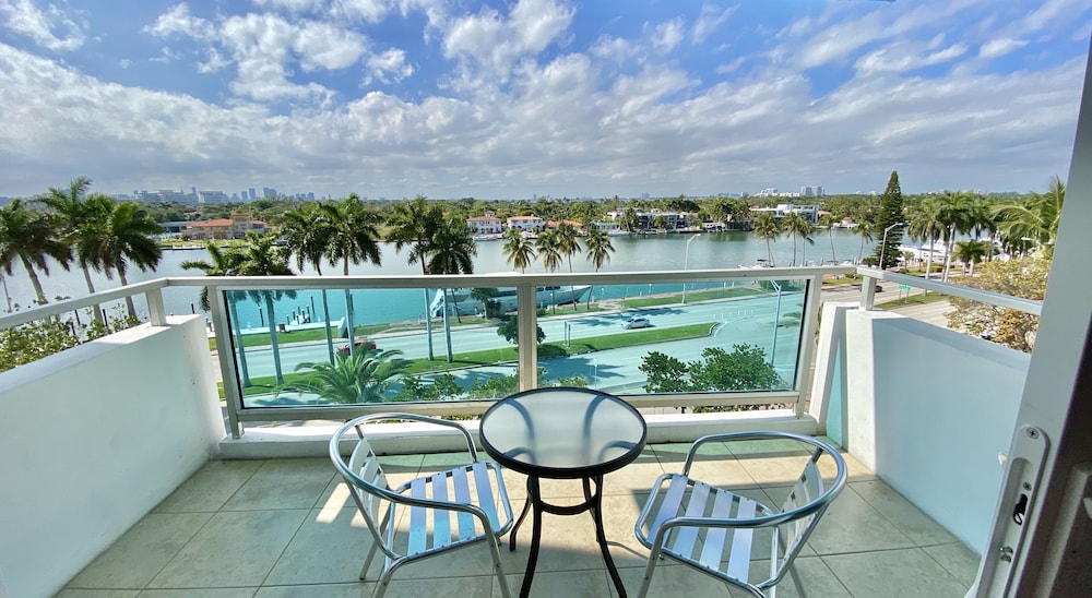 Seacoast by Miami Ambassadors 9/33