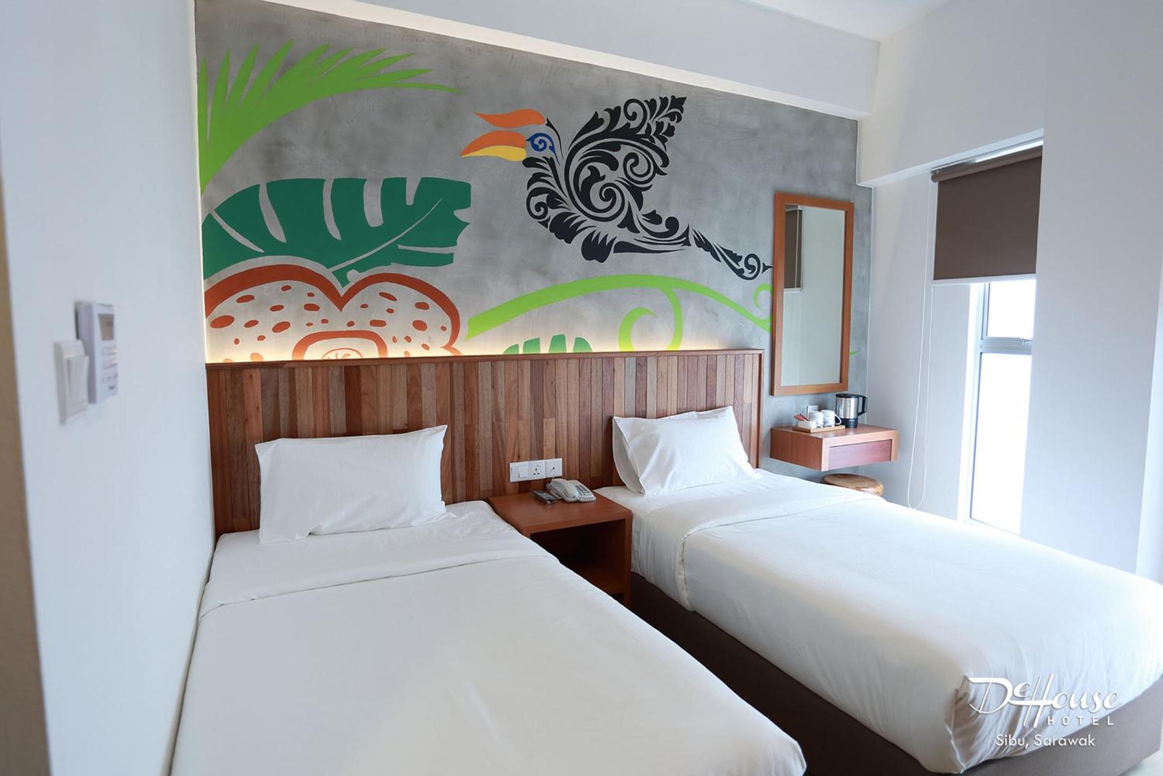 Borneo, Twin Beds