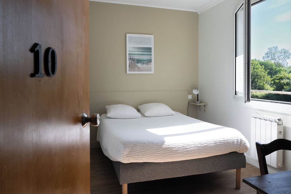 HOSTELLERIE DU CLOS PITE 20/56