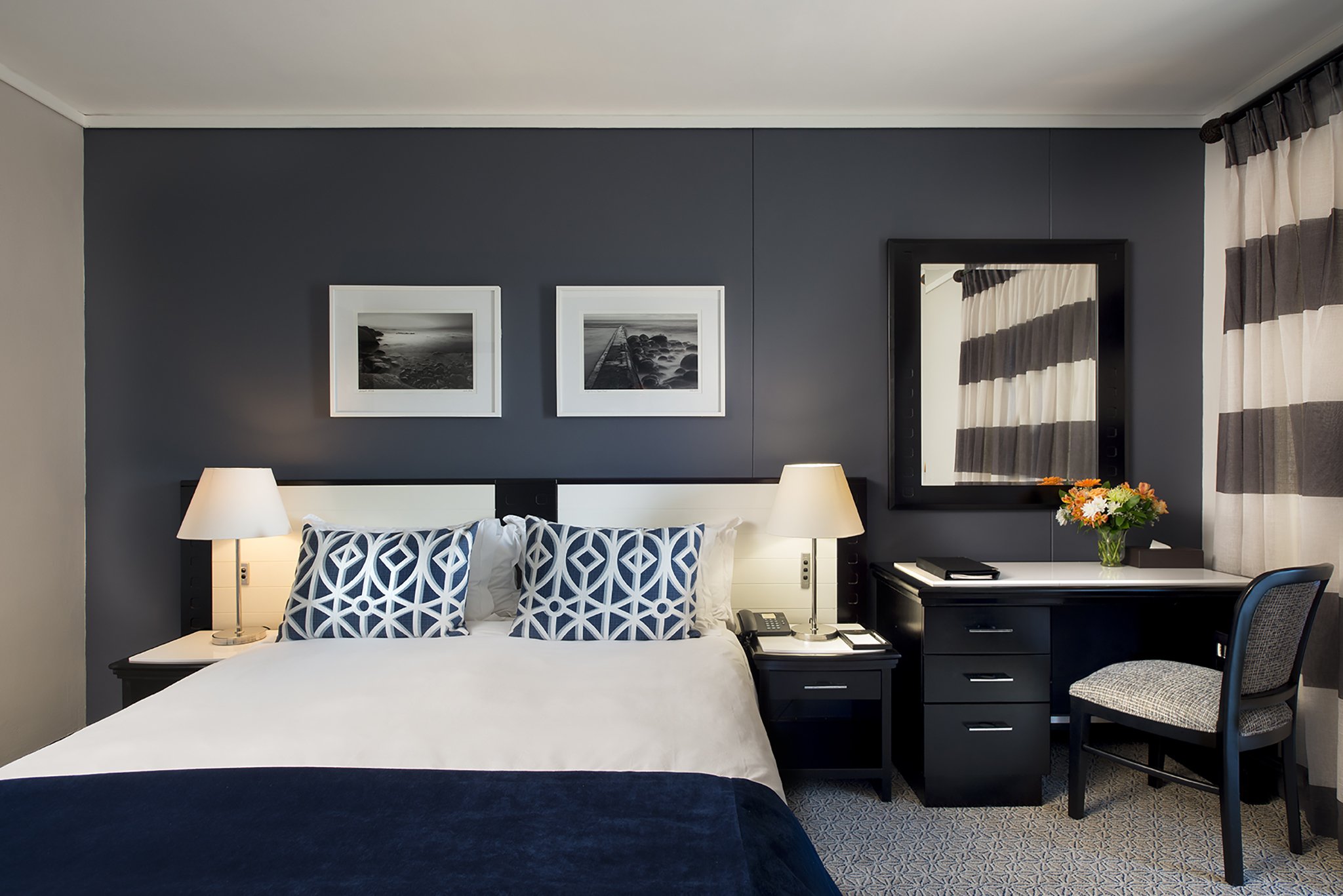 The Commodore Hotel 26/62