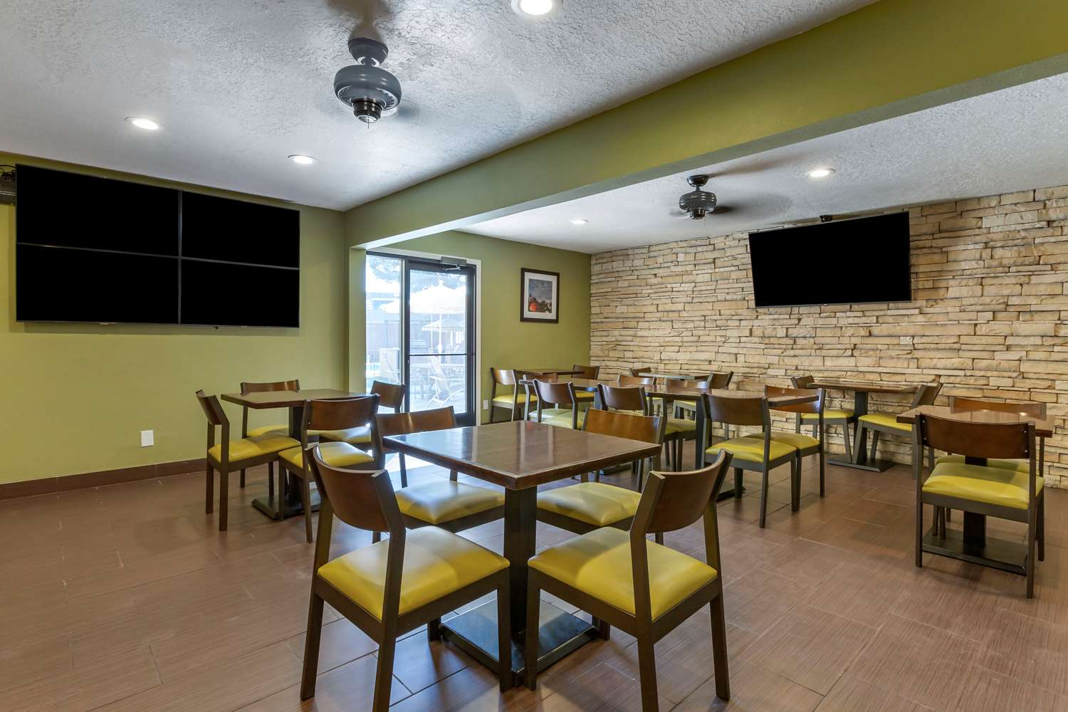 Best Western Airport Albuquerque Inn Suites Hotel & Suites 32/40