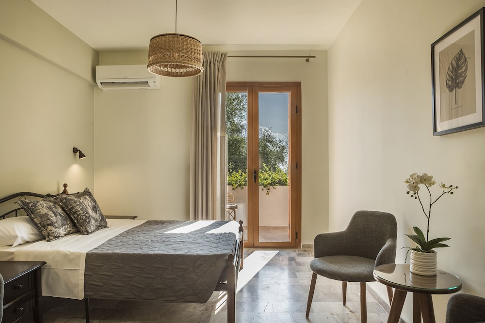 La Signora Hotel 19/50