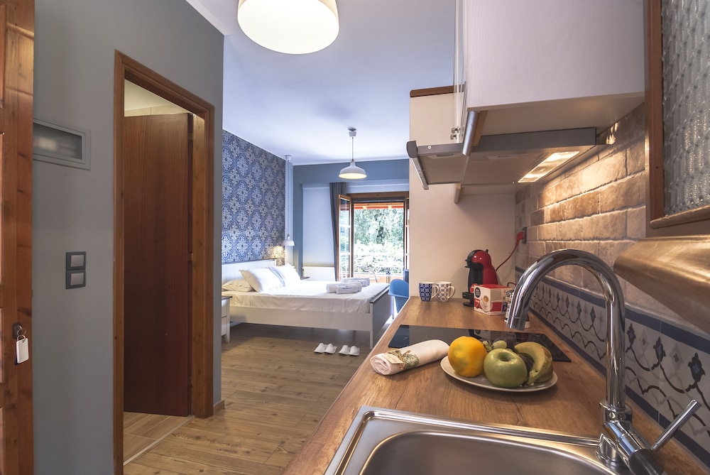 Ano Aparthotel 15/45