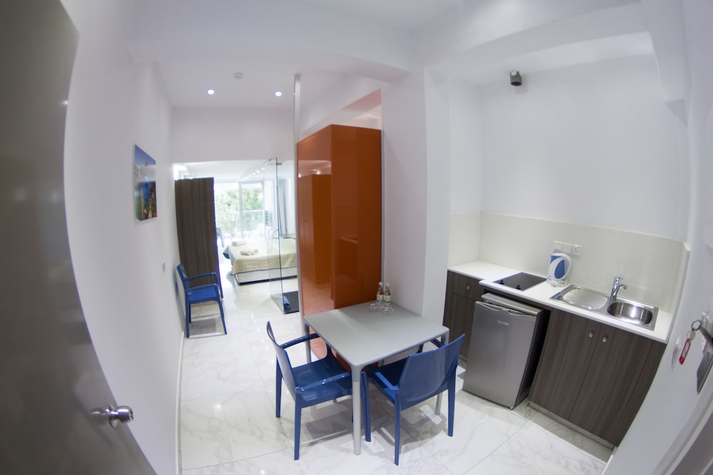 Rio Gardens Hotel Apartments 18/21