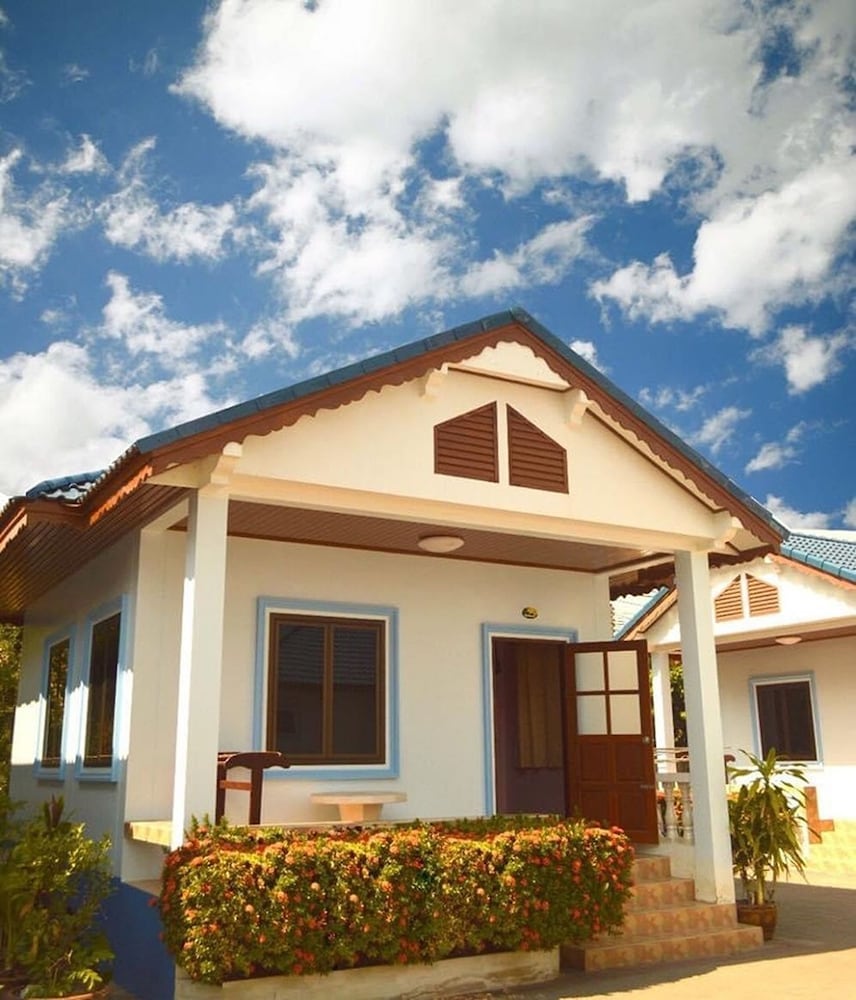 Pama Resort 3/27