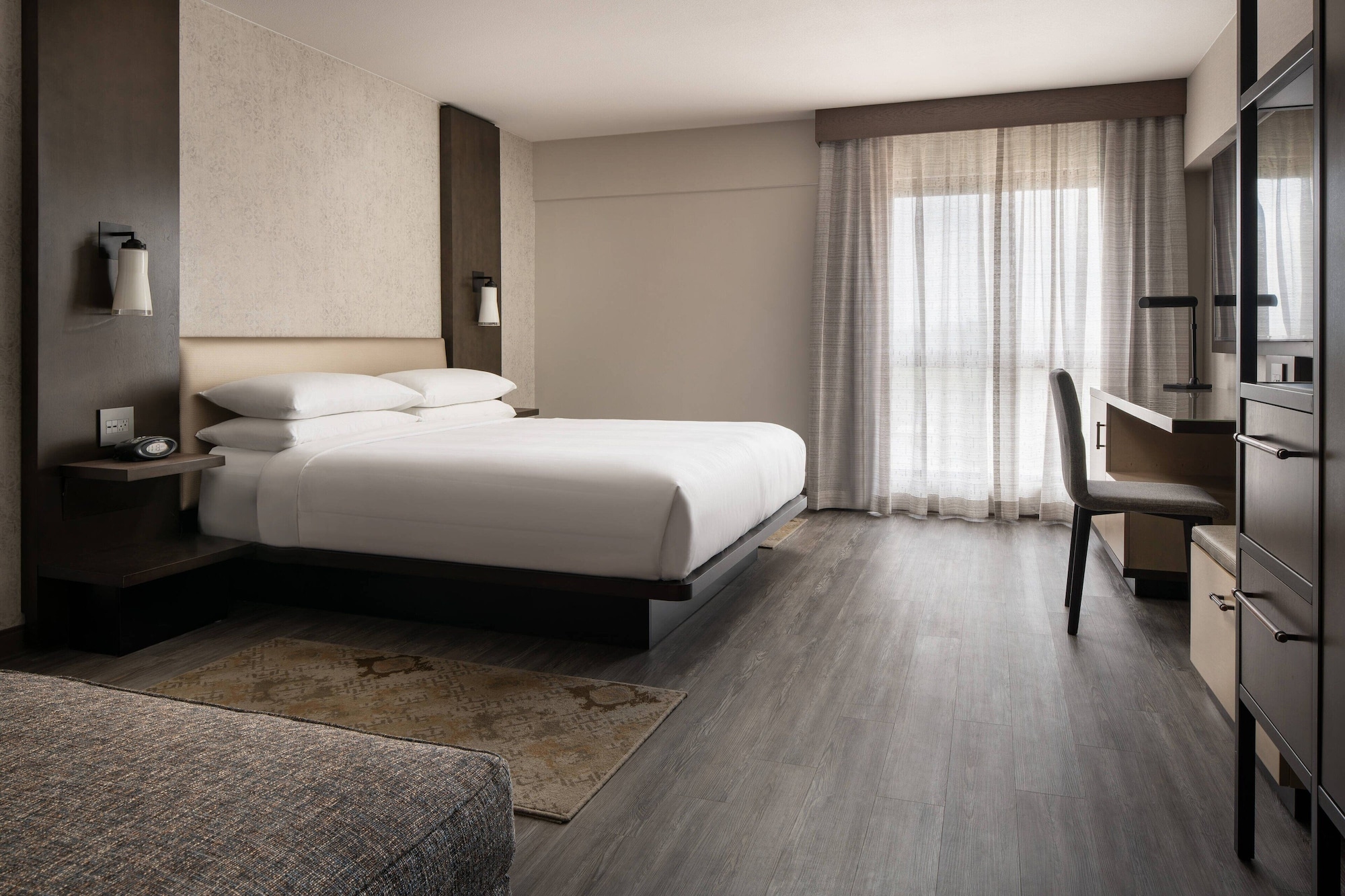 Room at Marriott Riverside at the Convention Center, RIVERSIDE - CA