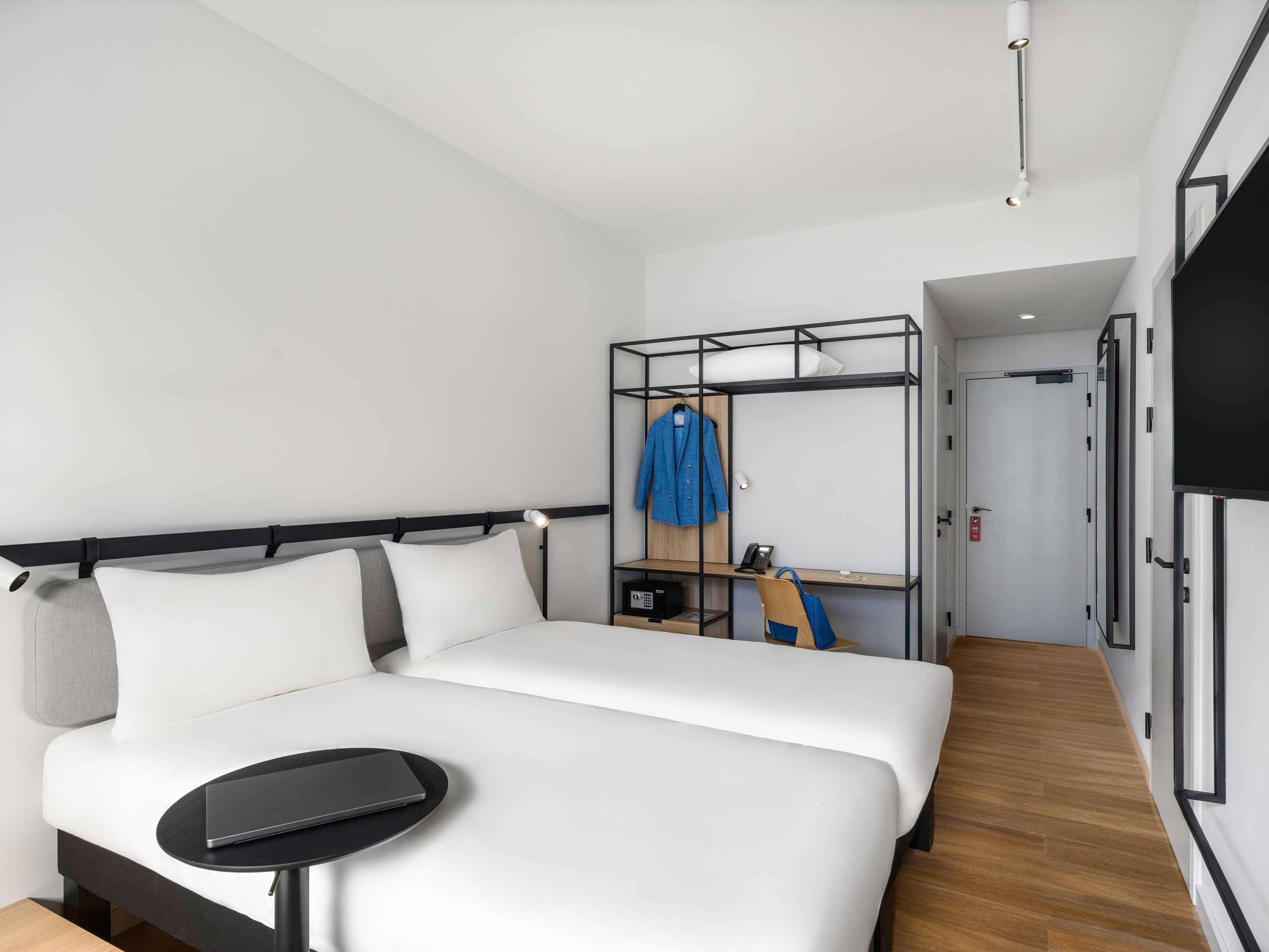 STANDARD, 2 BEDS