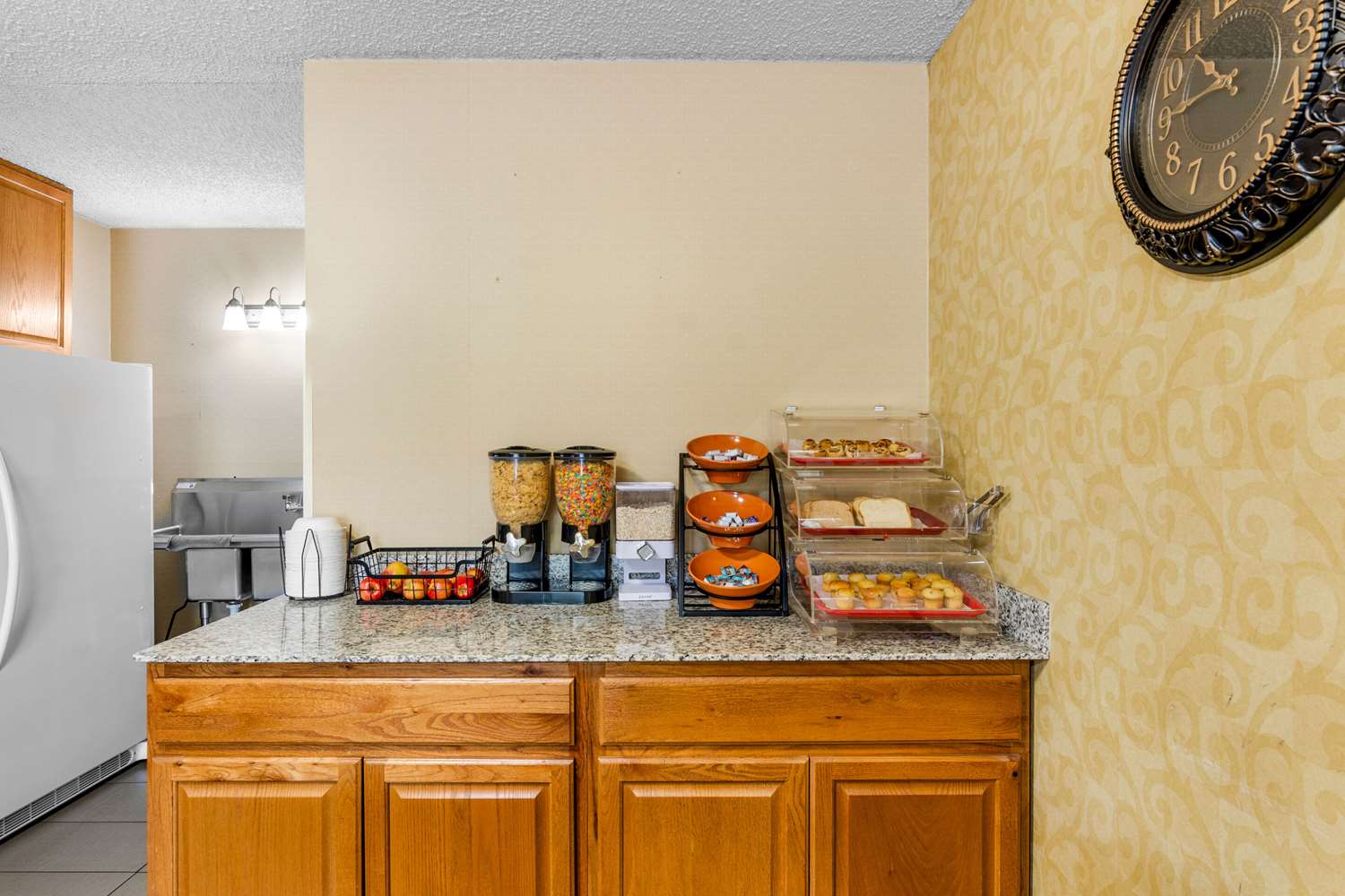 Econo Lodge Lynchburg, VA 6/50
