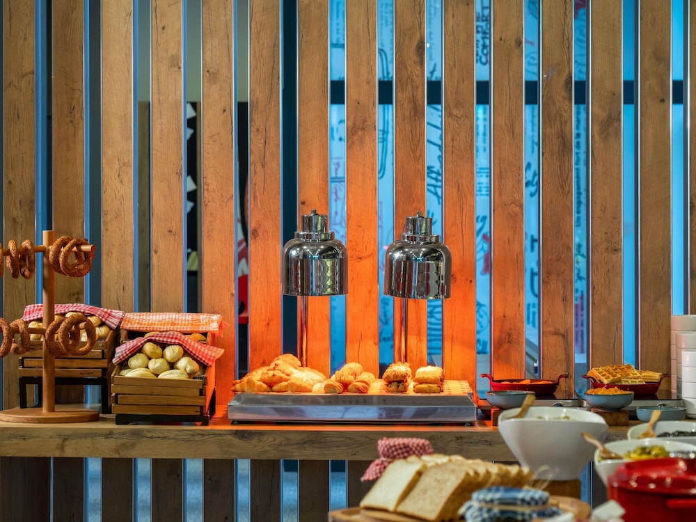 IBIS ISTANBUL TUZLA HOTEL 30/48