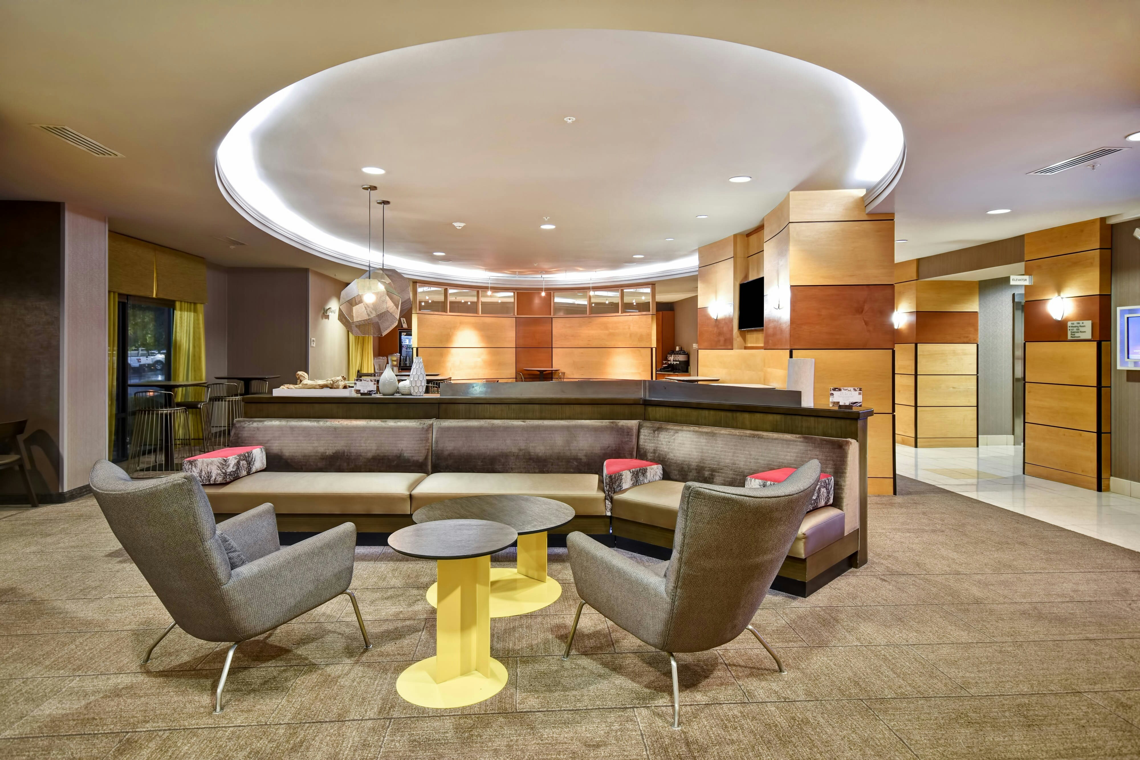 Springhill Suites by Marriott Louisville Airport 3/48