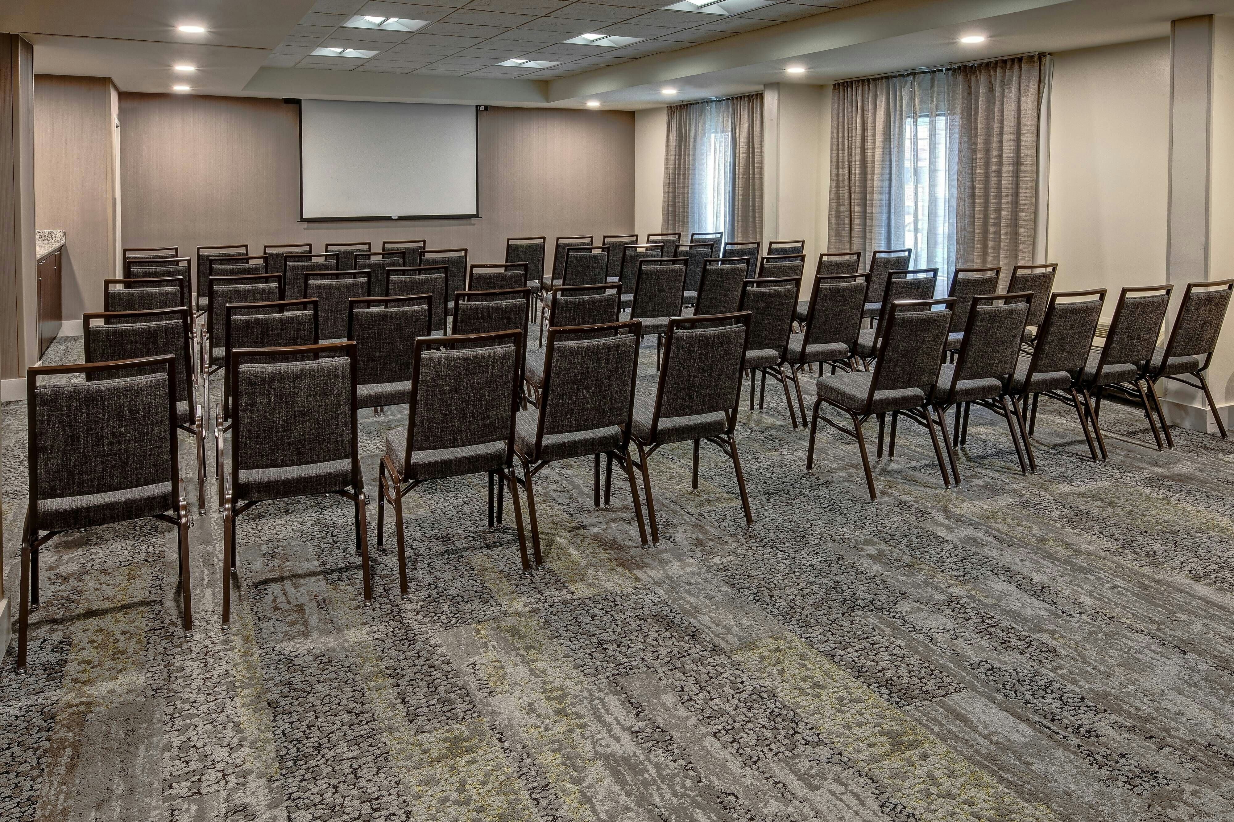 Courtyard By Marriott Vanderbilt-West End 14/21
