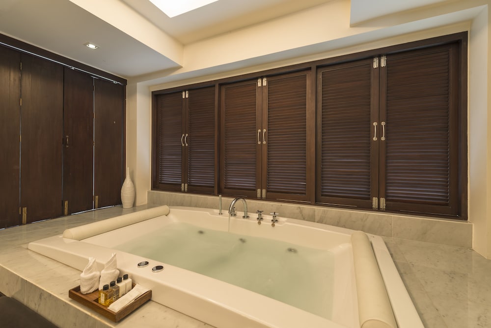 The Sea Koh Samui Resort & Residences by Tolani 38/72