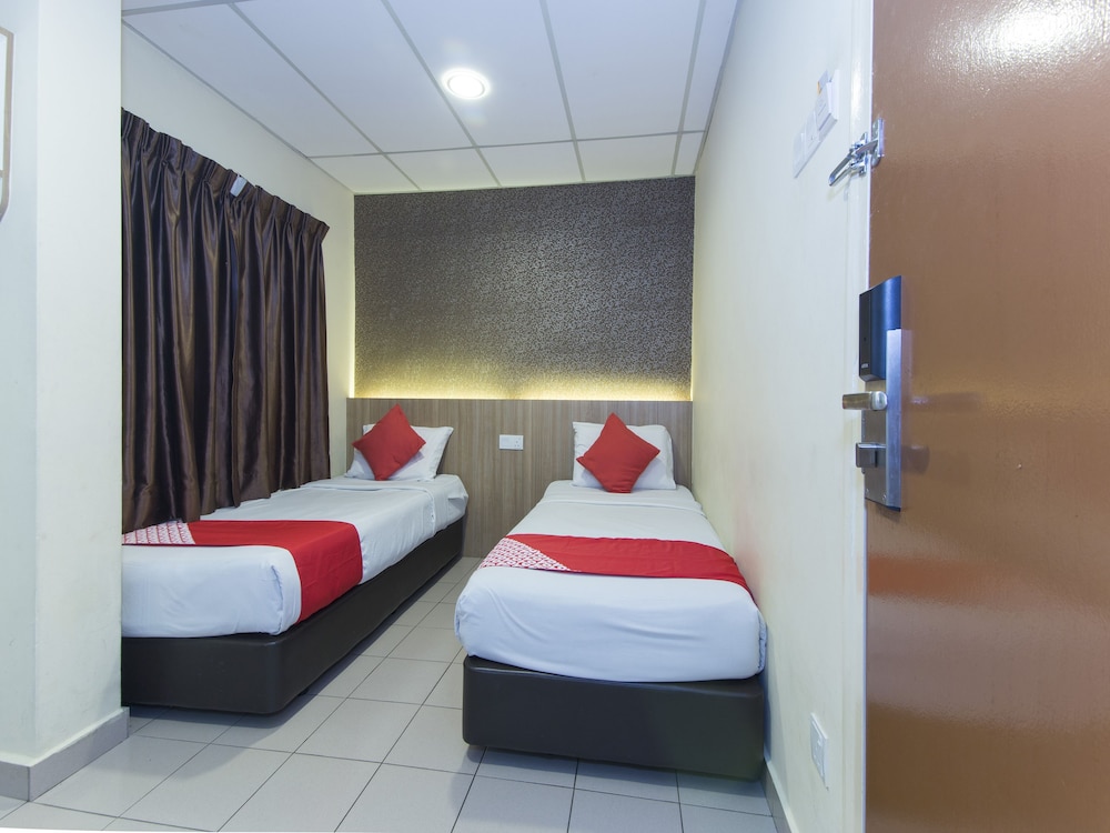 Dragon Inn Premium Hotel 15/30
