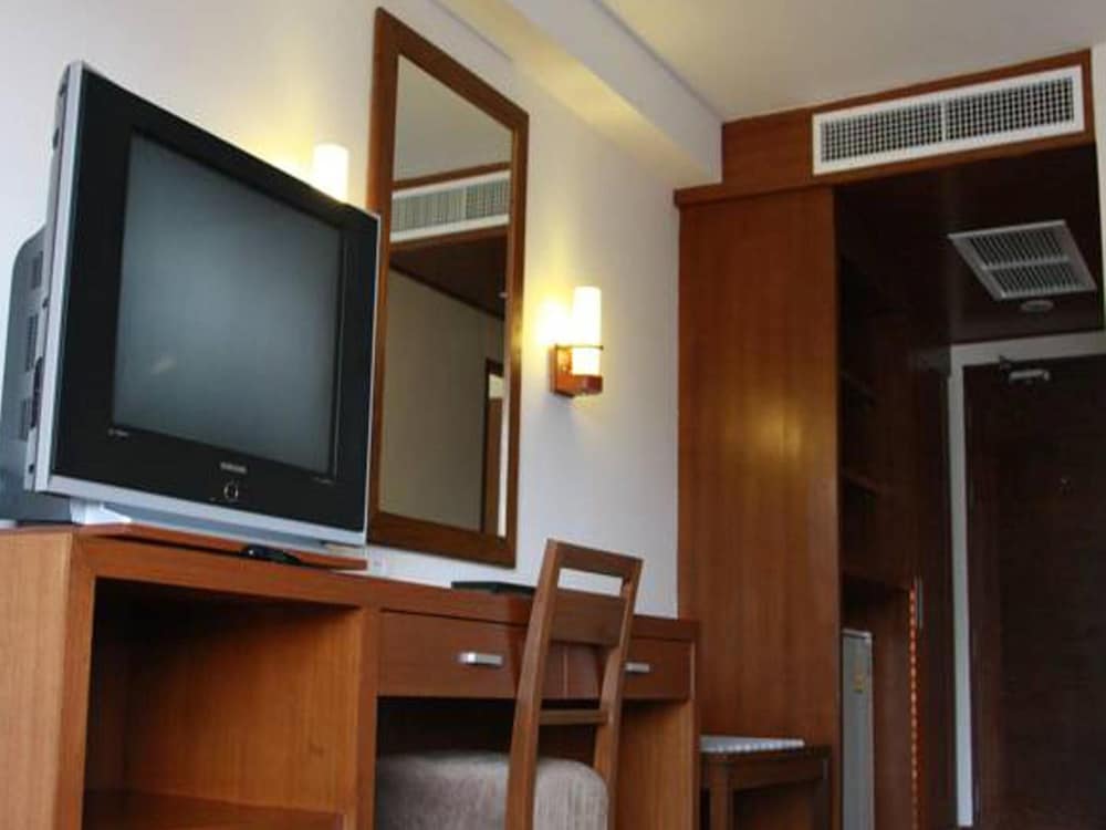 HIRAN RESIDENCE 38/58
