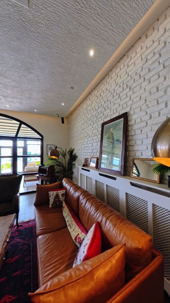 8 Rooms Boutique Hotel 26/50