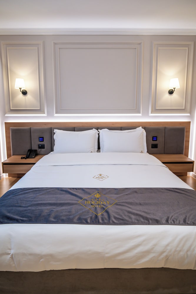 Airport Holiday Hotel 27/50