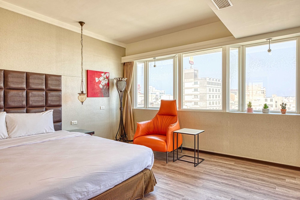 Jih Lih Hotel 5/38