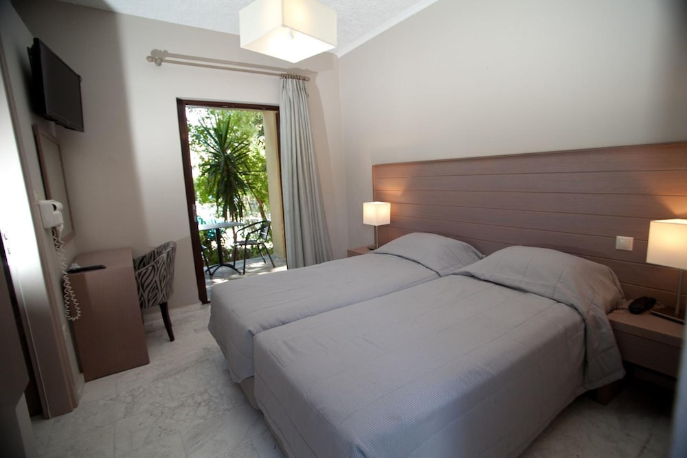 Kalydna Island Hotel 9/56
