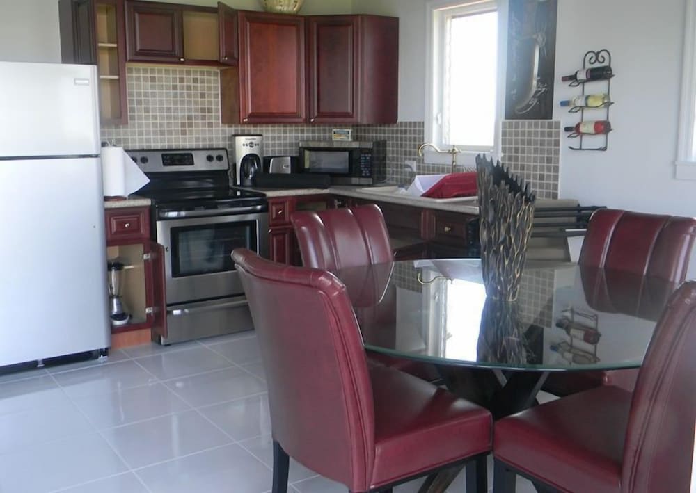 Harbor Breeze Villas 49/64