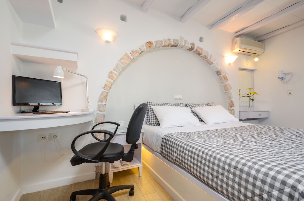 Santa Katerina Studios &amp; Apartments 14/50
