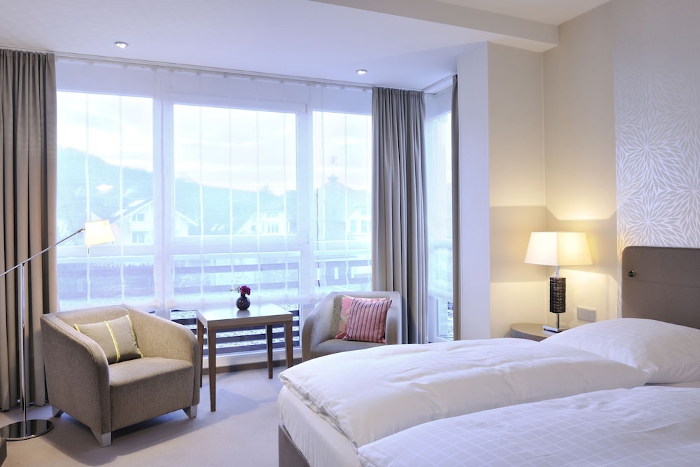 Plus, Economy, King Bed